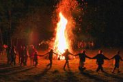 {:fr}Repas païens solstice d'été samedi 24 juin et le 1er juillet dans votre région.{:}{:en}Pagans meal of the summer solstic, June 24th in your region{:}